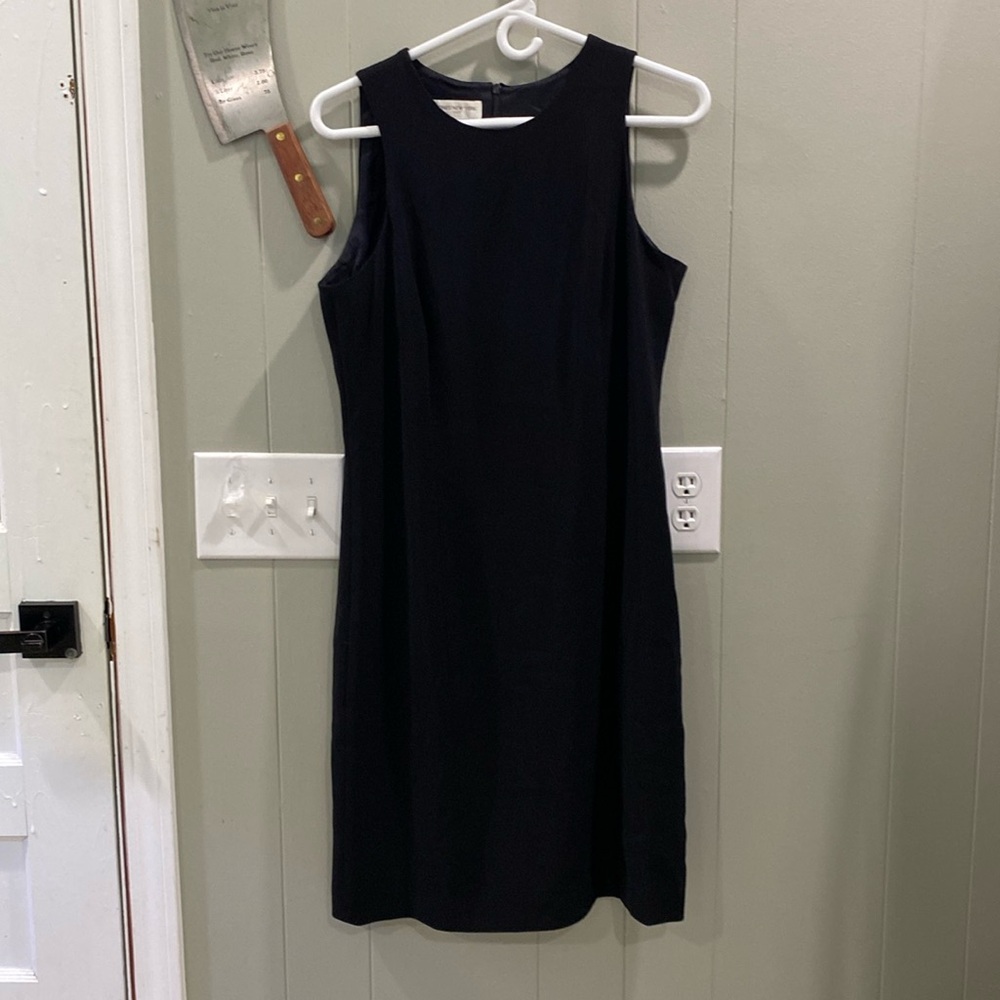 Black Jones New York sleeveless dress.